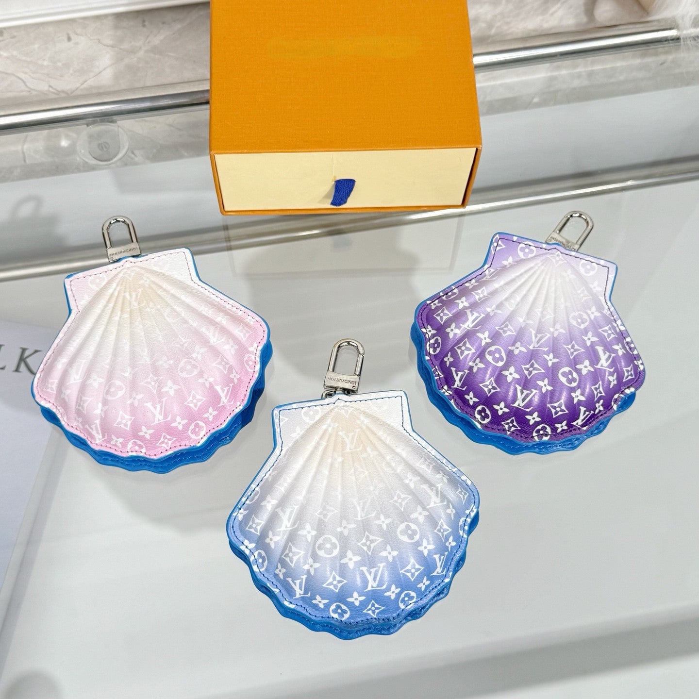 Mini shell bag charm