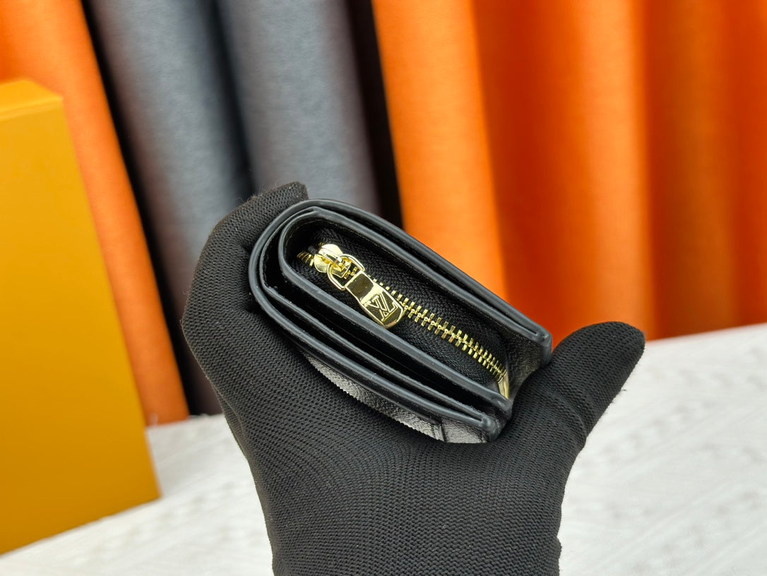 Cleaa Short Wallet