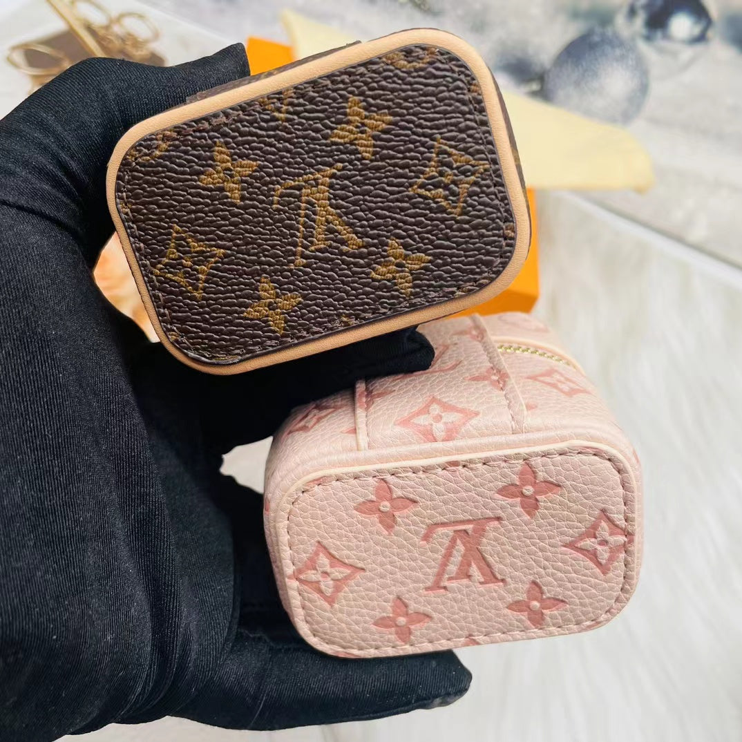 Mini Airpords makeup bag