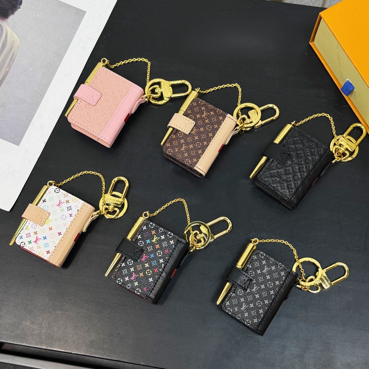 Mini notebook bagcharm (can open&write)