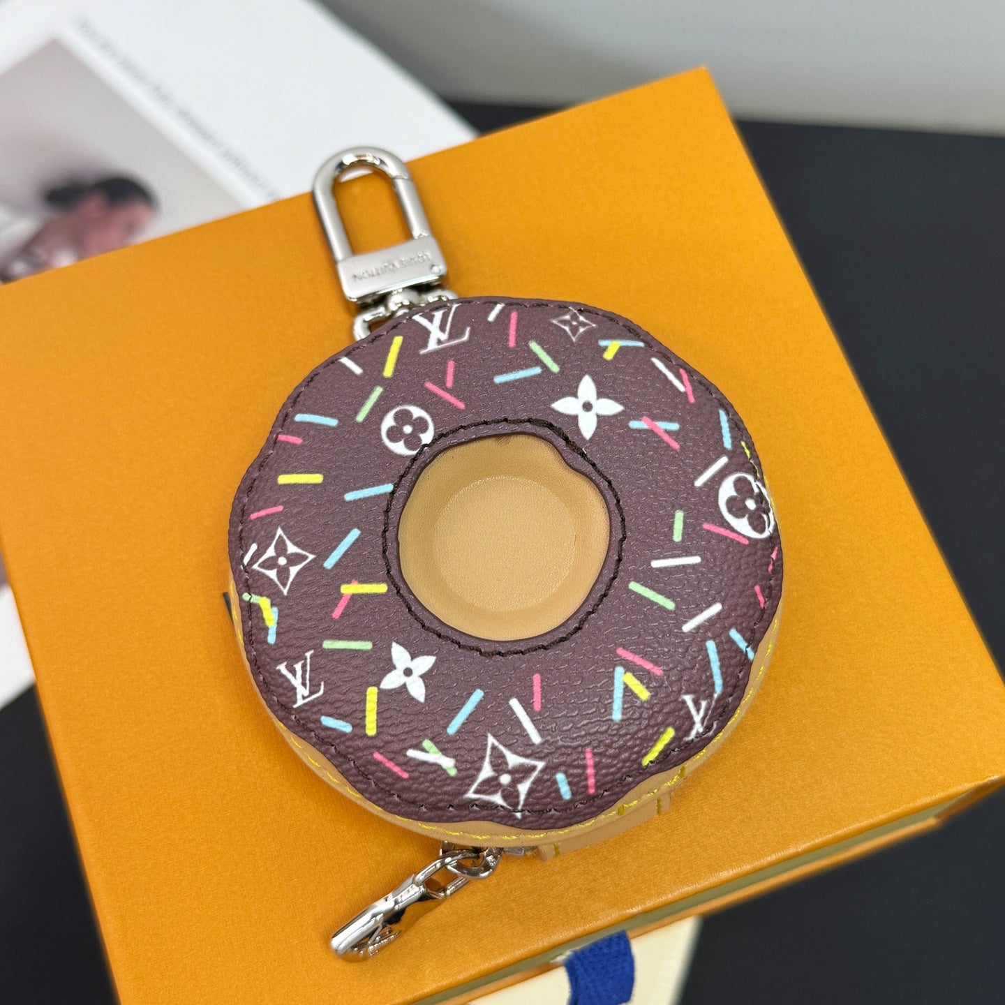Mini doughnut bagcharm