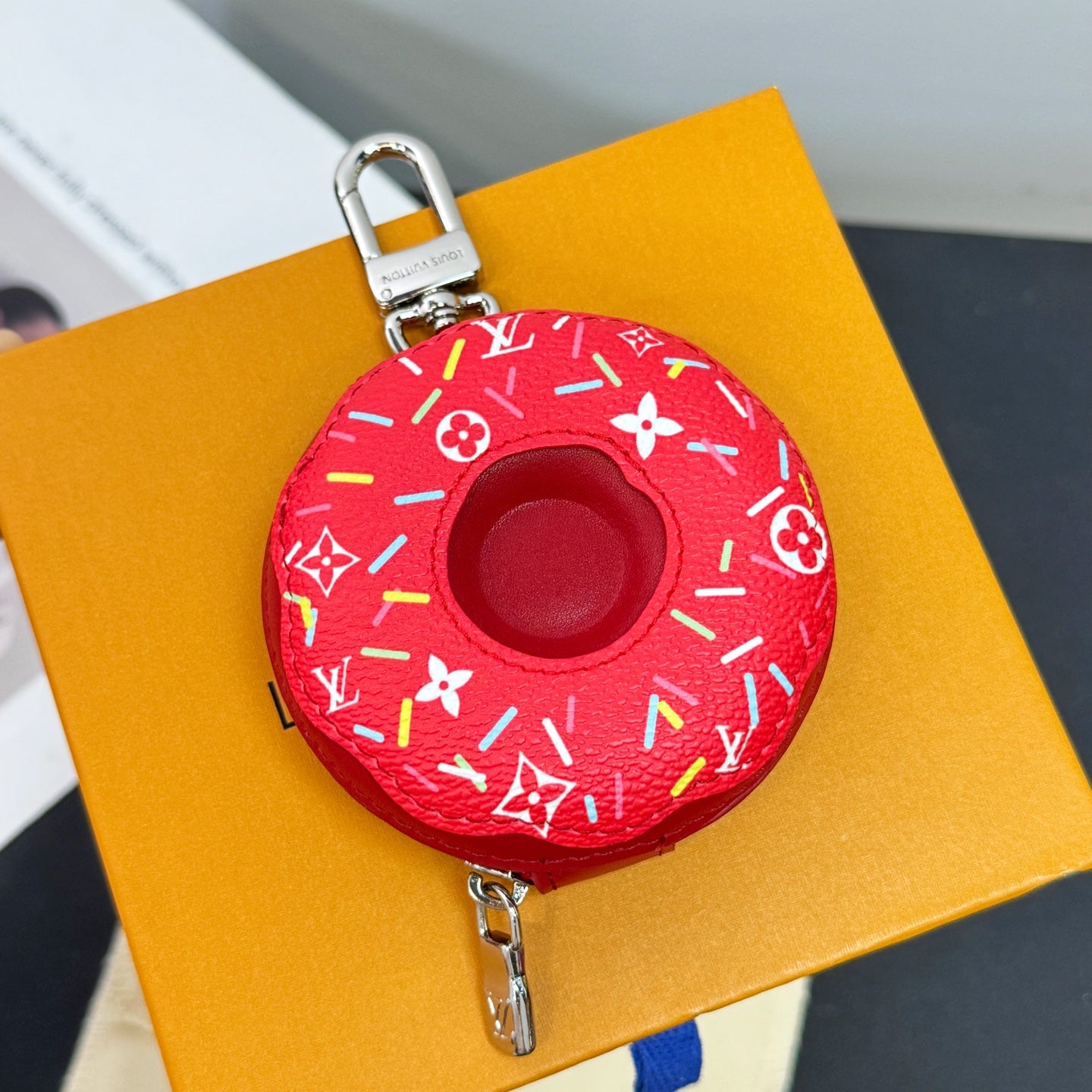 Mini doughnut bagcharm