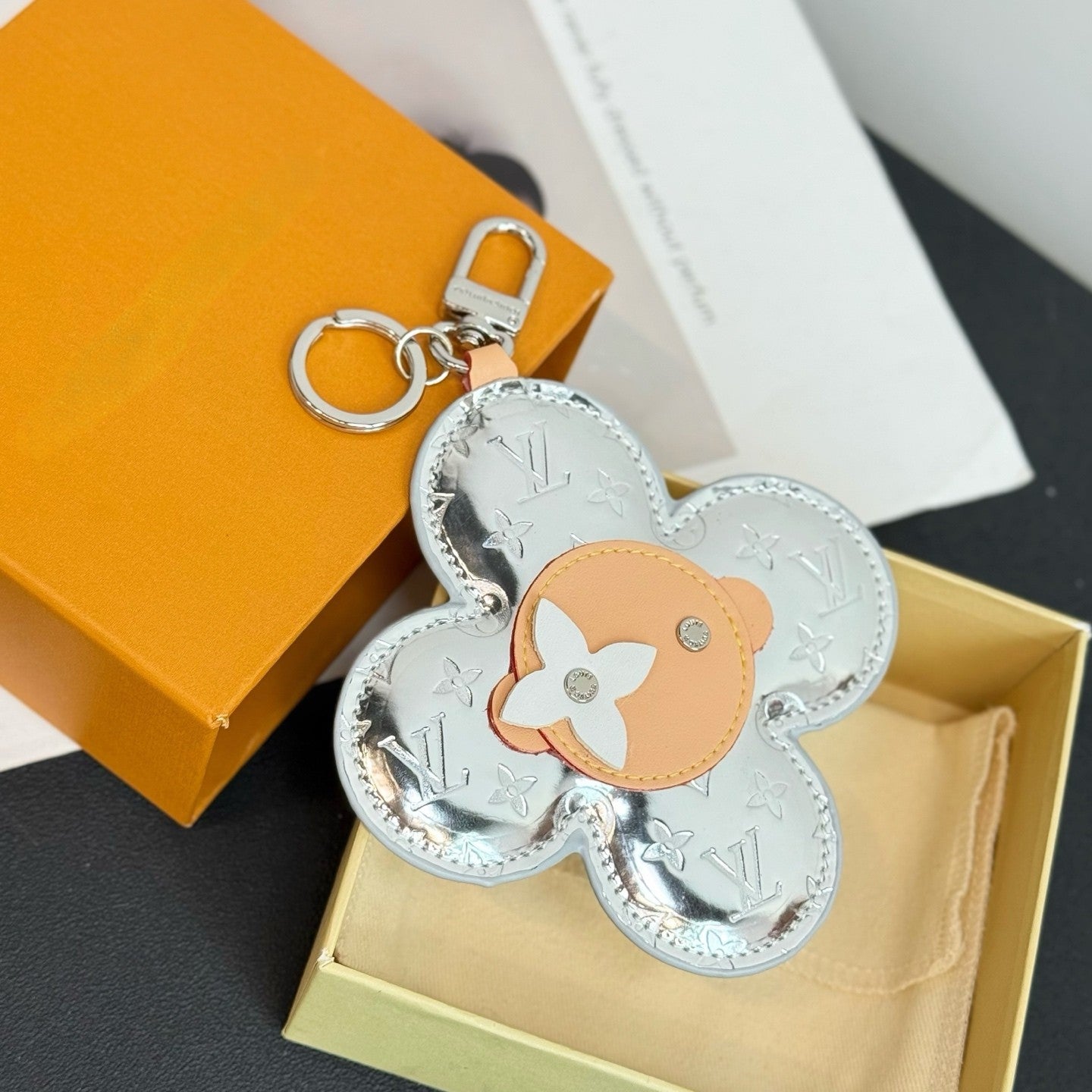 Mini sunflower bagcharm