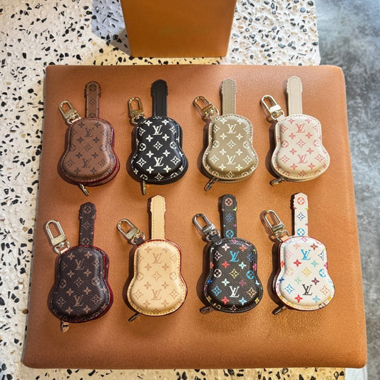 Mini guita bag charm
