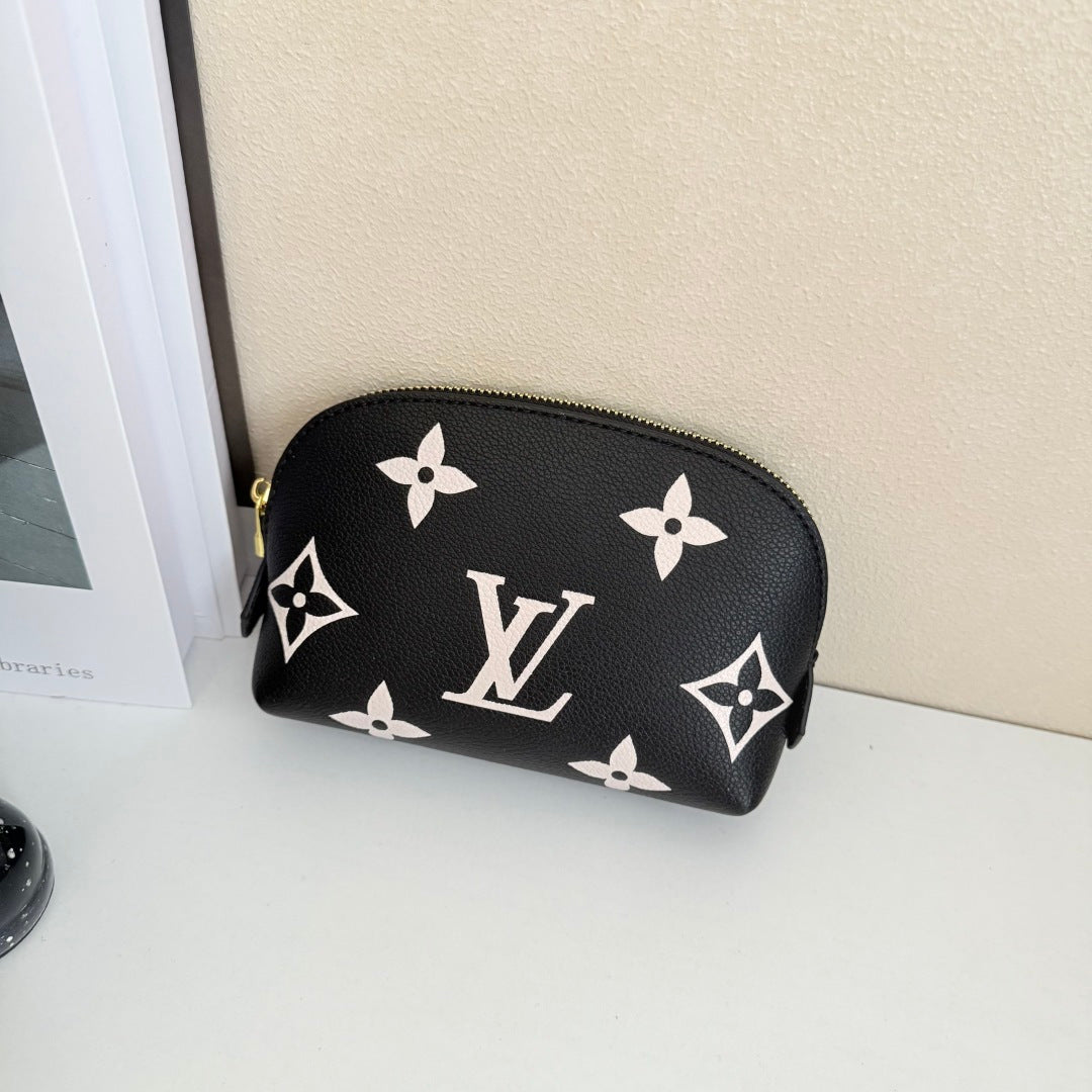 Makeup bag