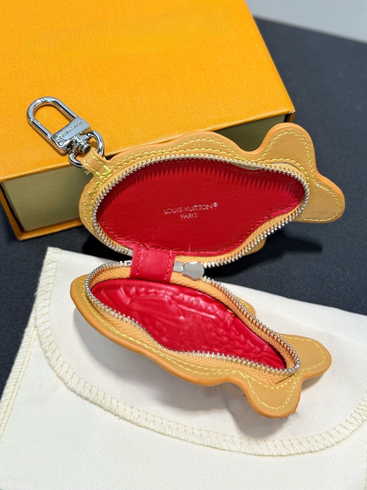 Taiyaki fish bag charm