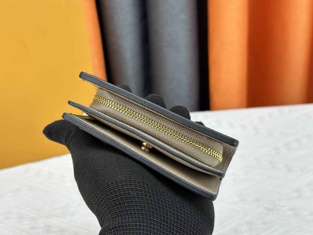 Cleaa Short Wallet