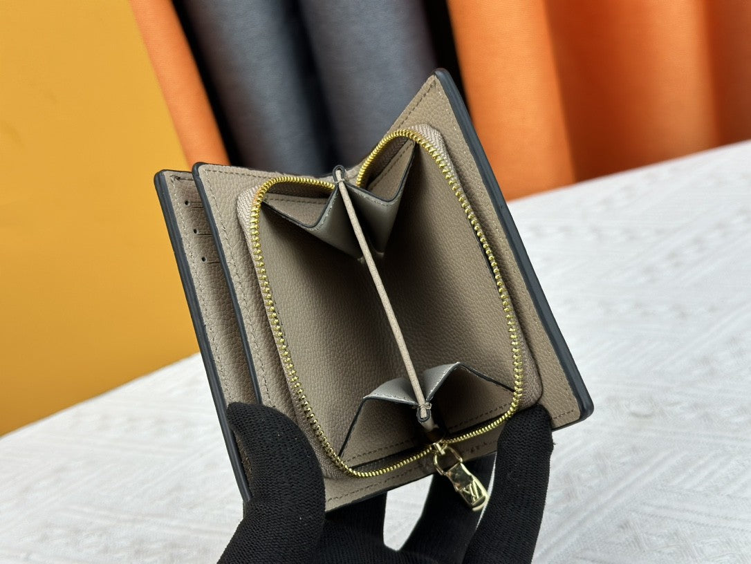 Cleaa Short Wallet