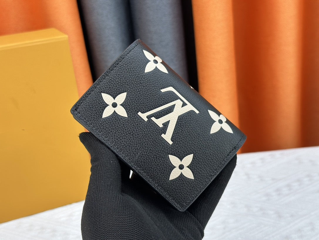 Cleaa Short Wallet