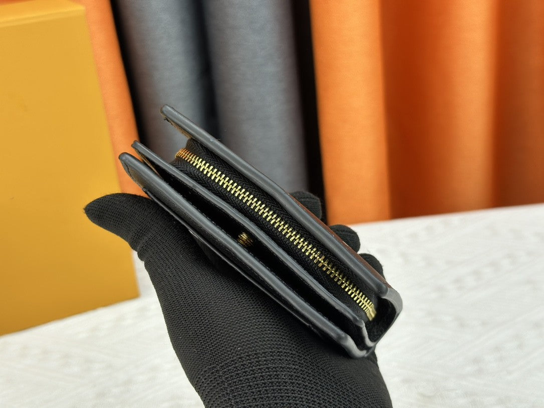 Cleaa Short Wallet