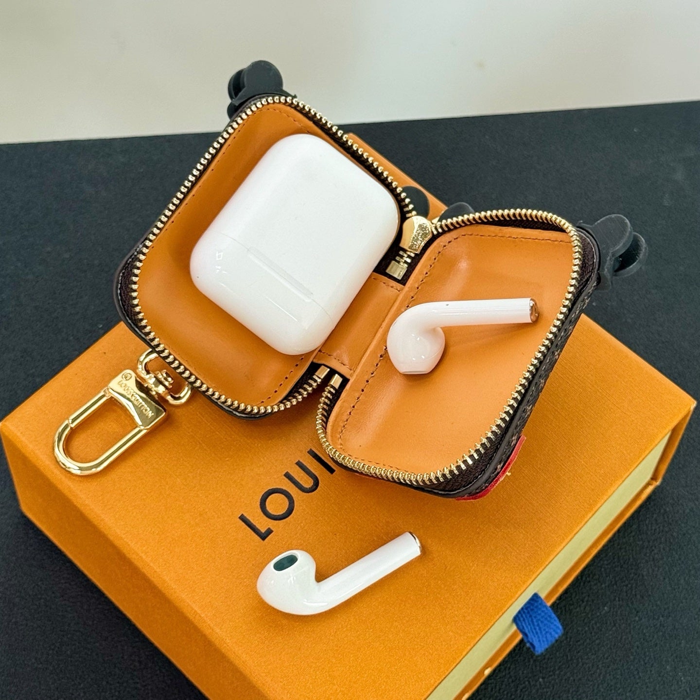 Luggage Carrier Bag Charm