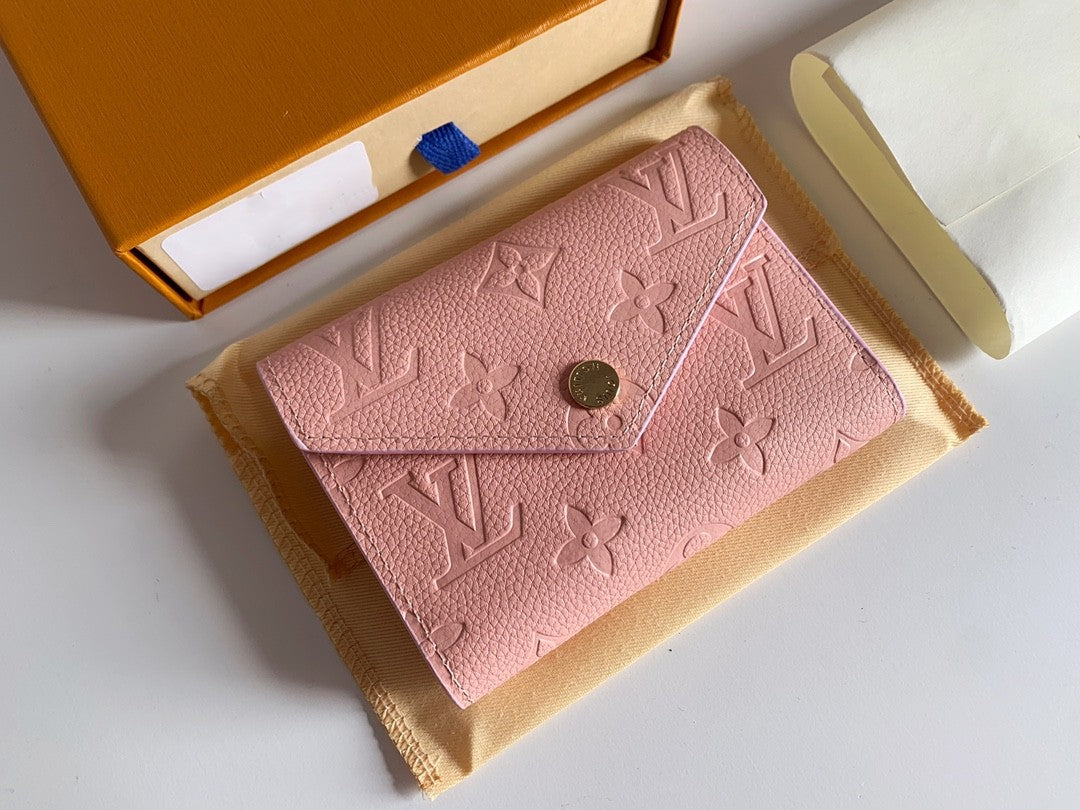 Lychee-patterned wallet