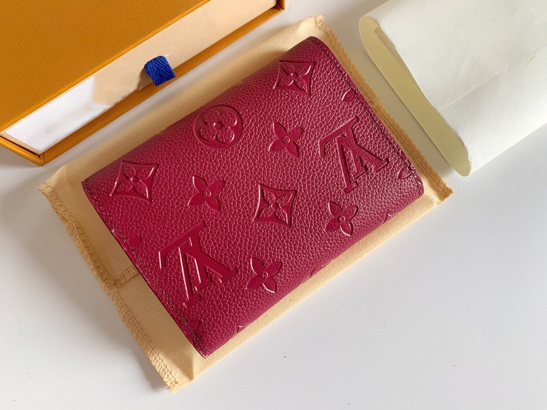 Lychee-patterned wallet