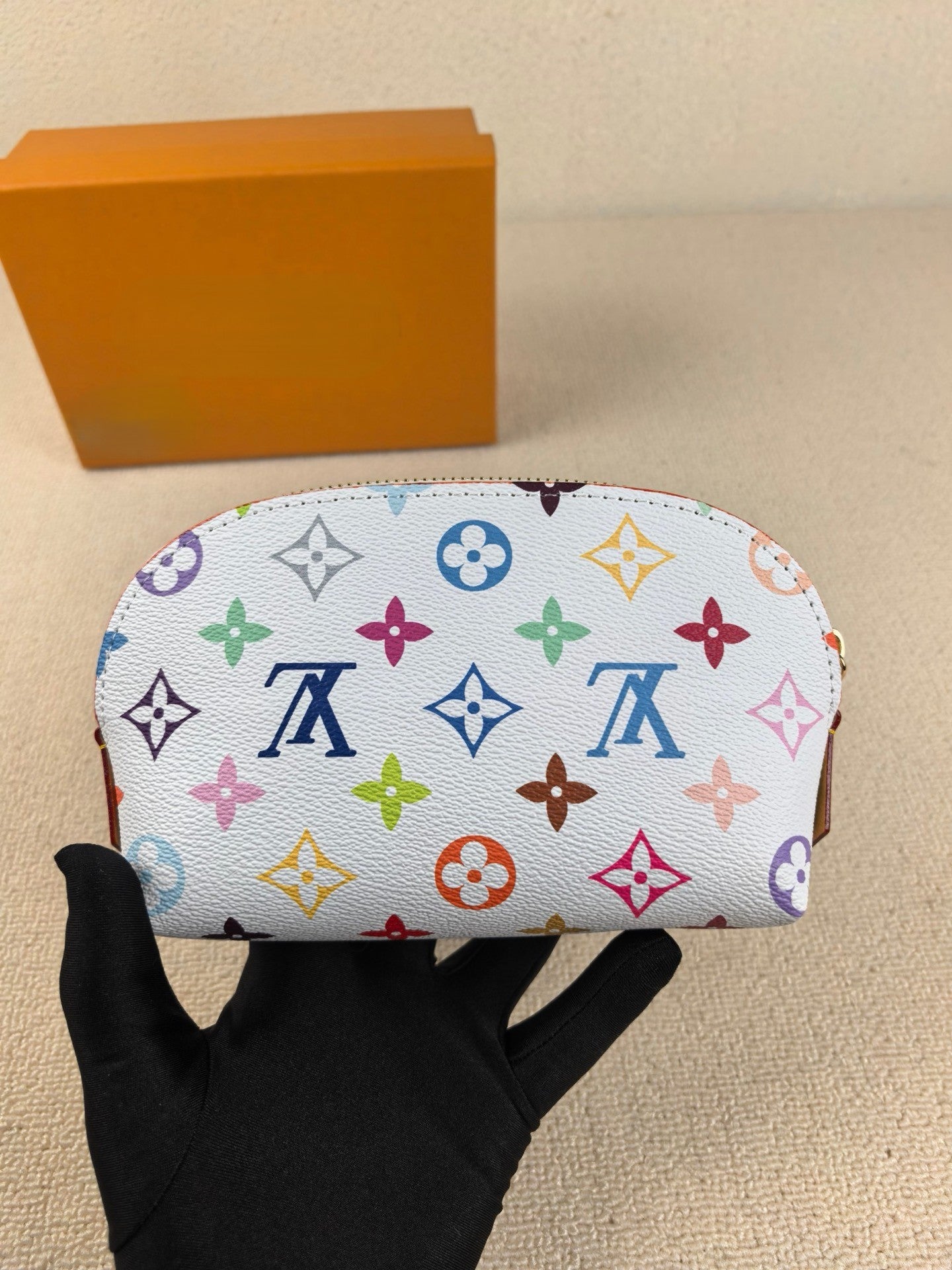 Makeup bag