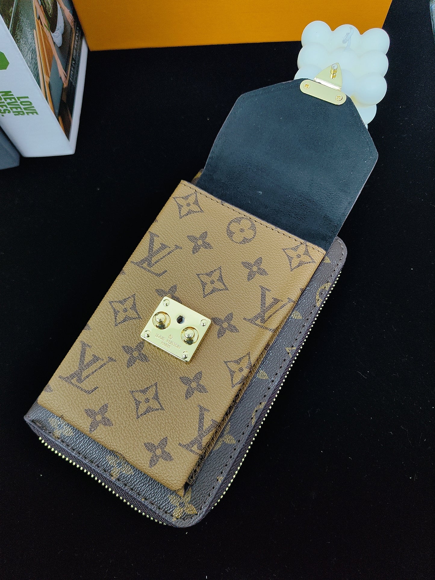 Phone wallet