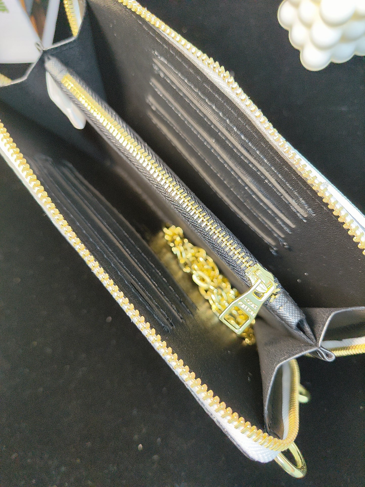 Phone wallet
