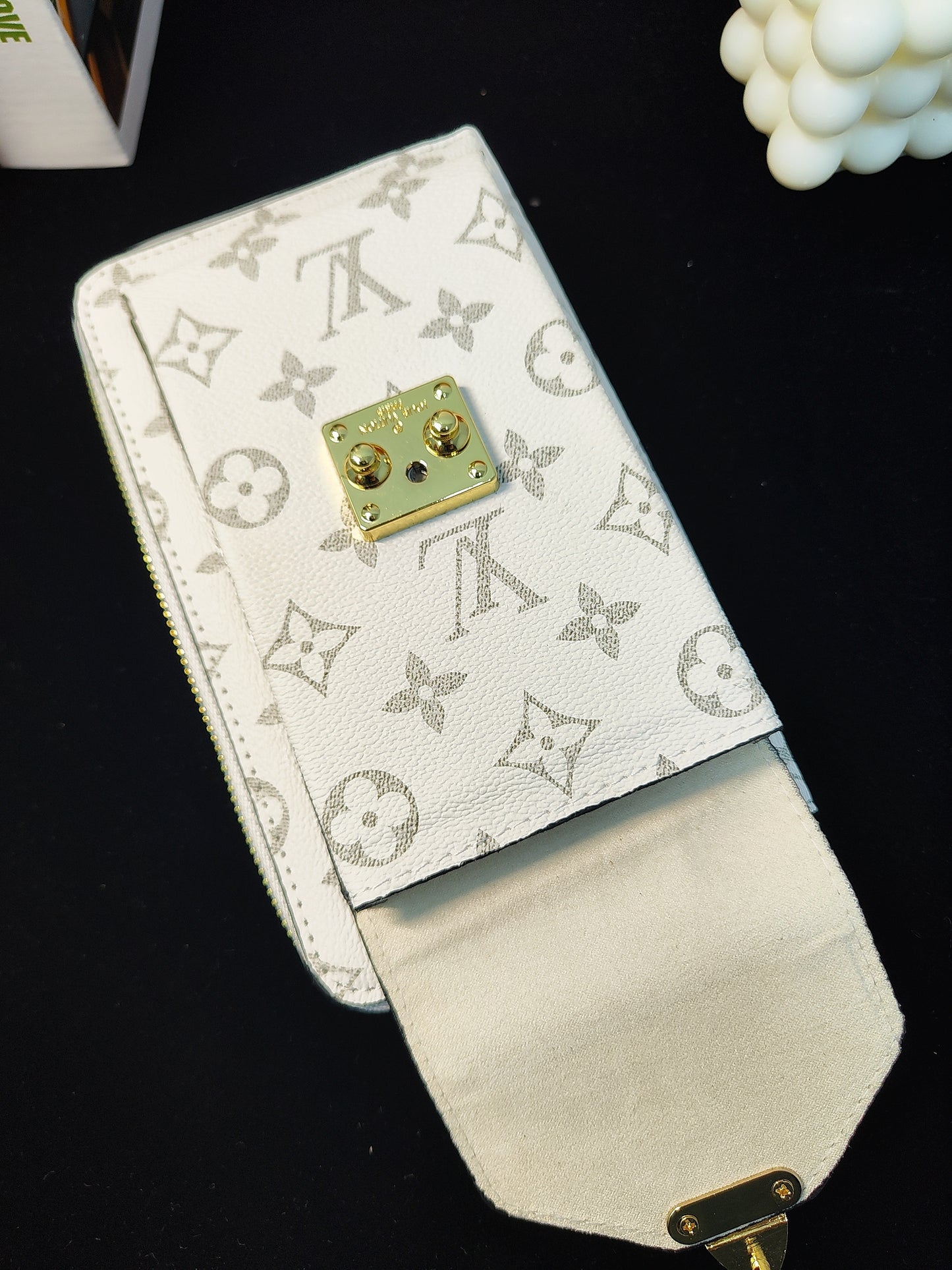 Phone wallet