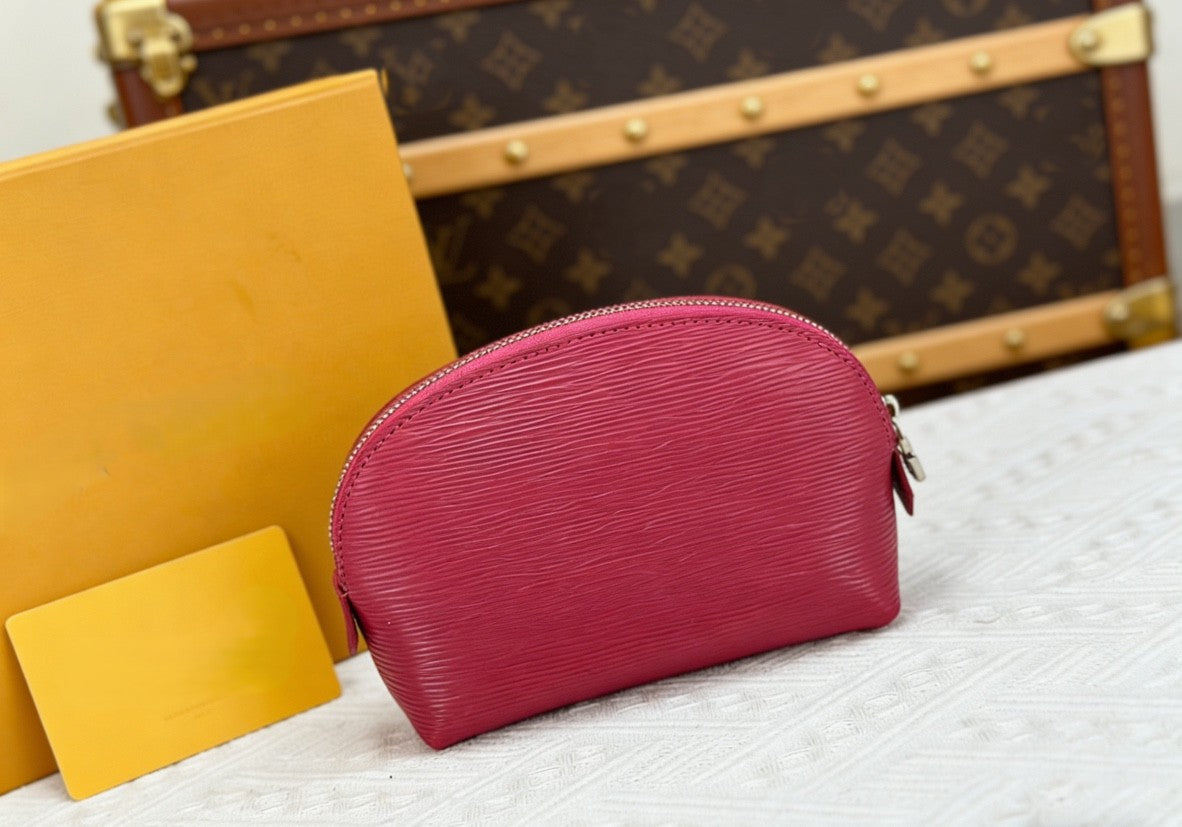 Water ripples makeup bag