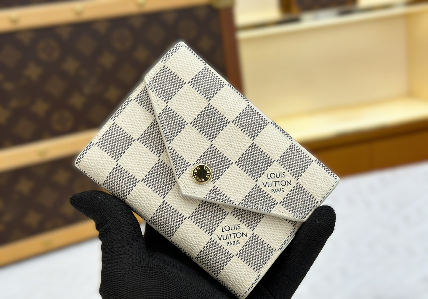short wallet