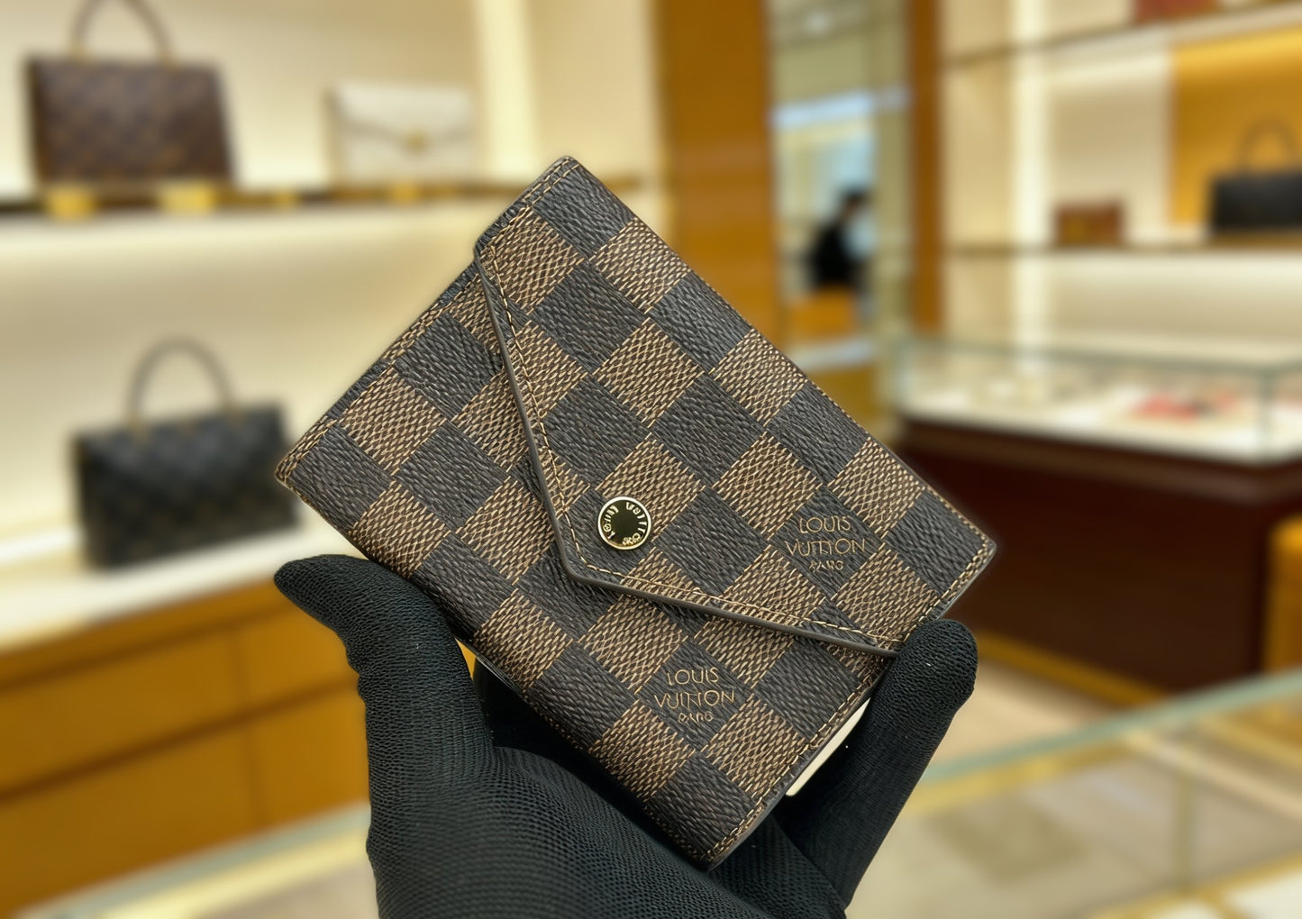 short wallet