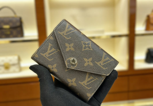 short wallet