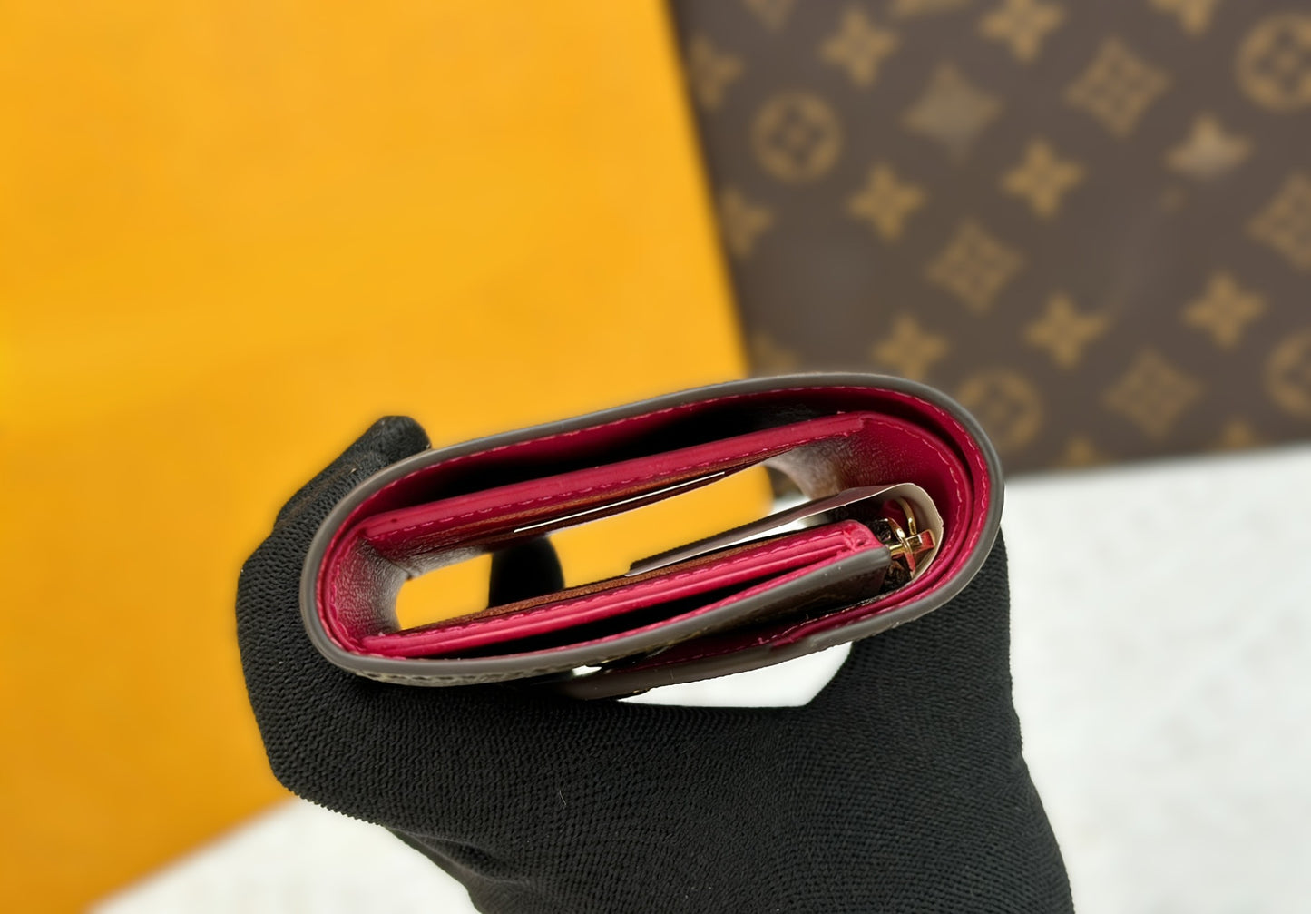 short wallet