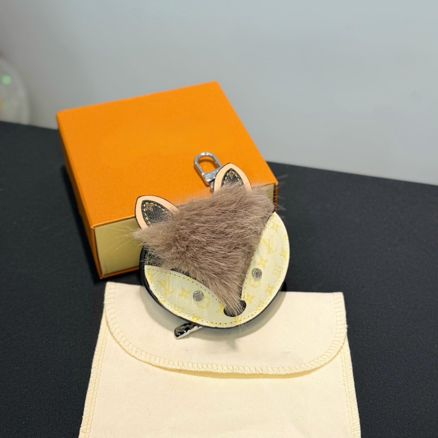 Fox head bag charm airpods case
