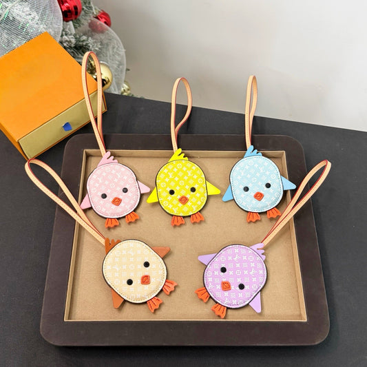 Chick bag charm keychain