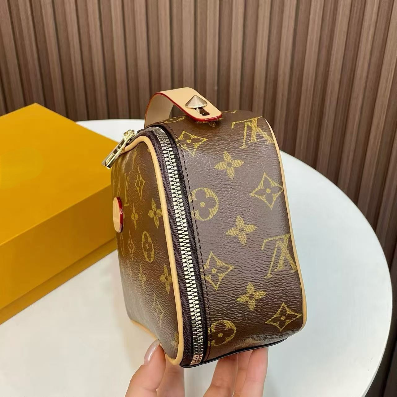 Makeup bag