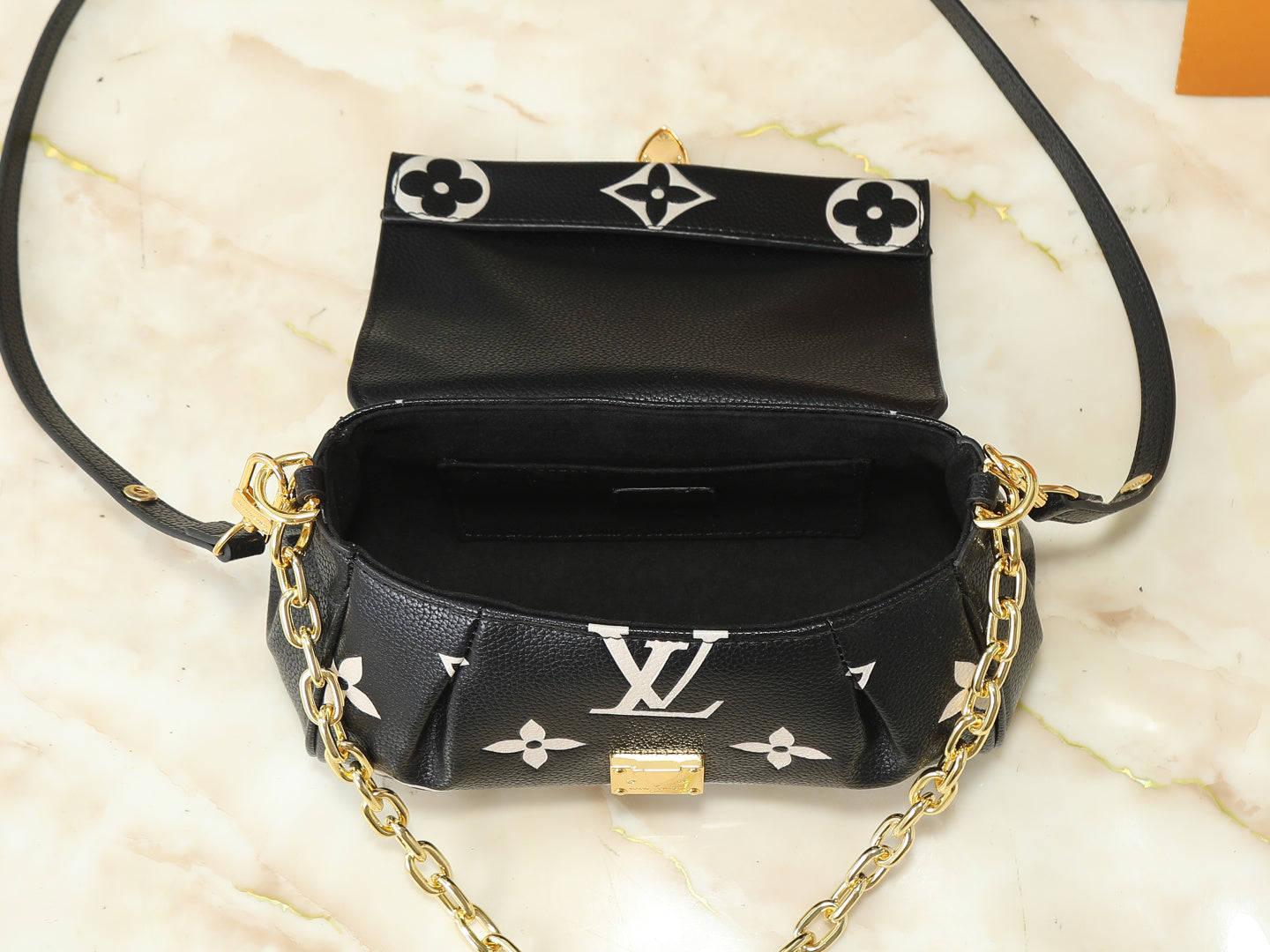 Pochette bag