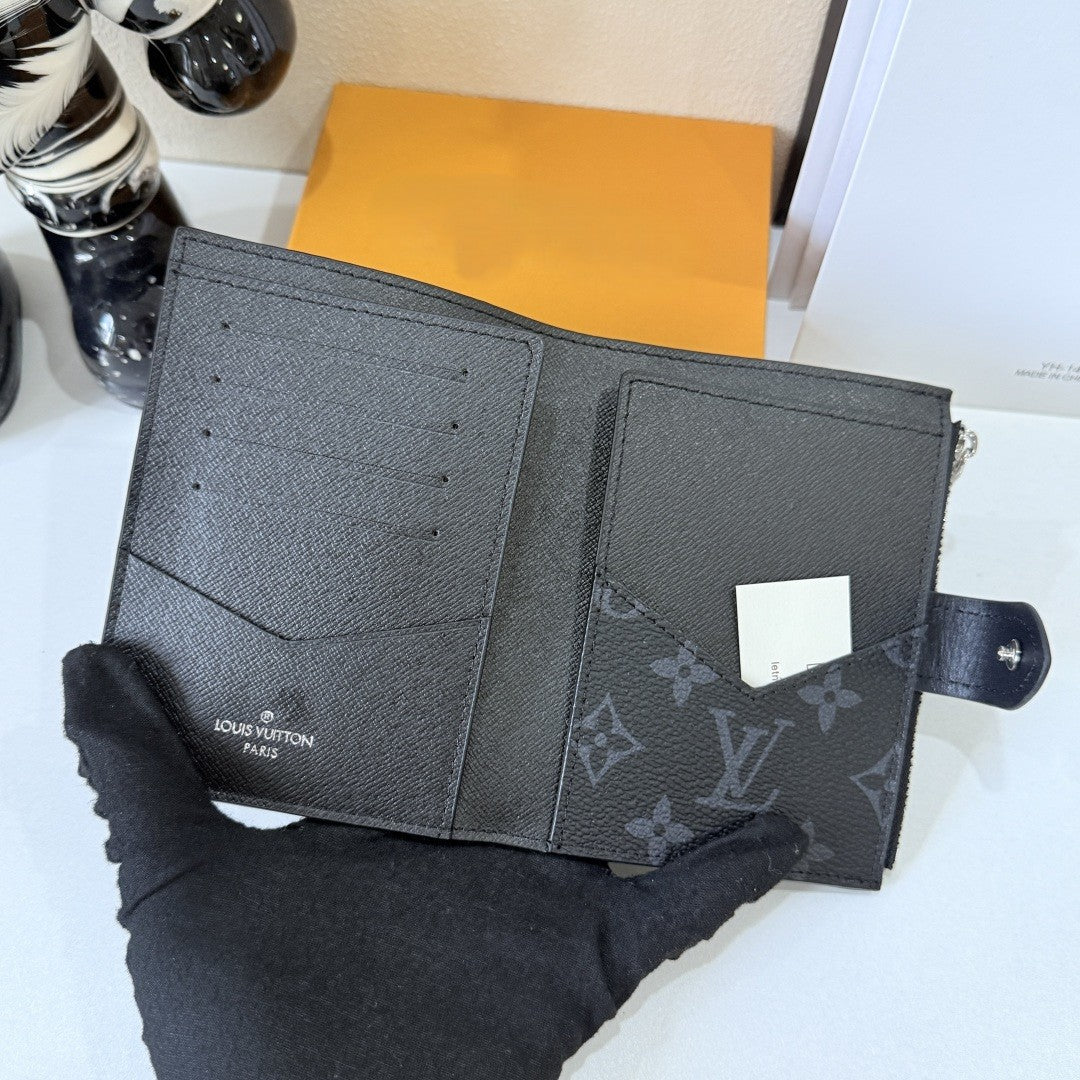 Clasp Passport Holder