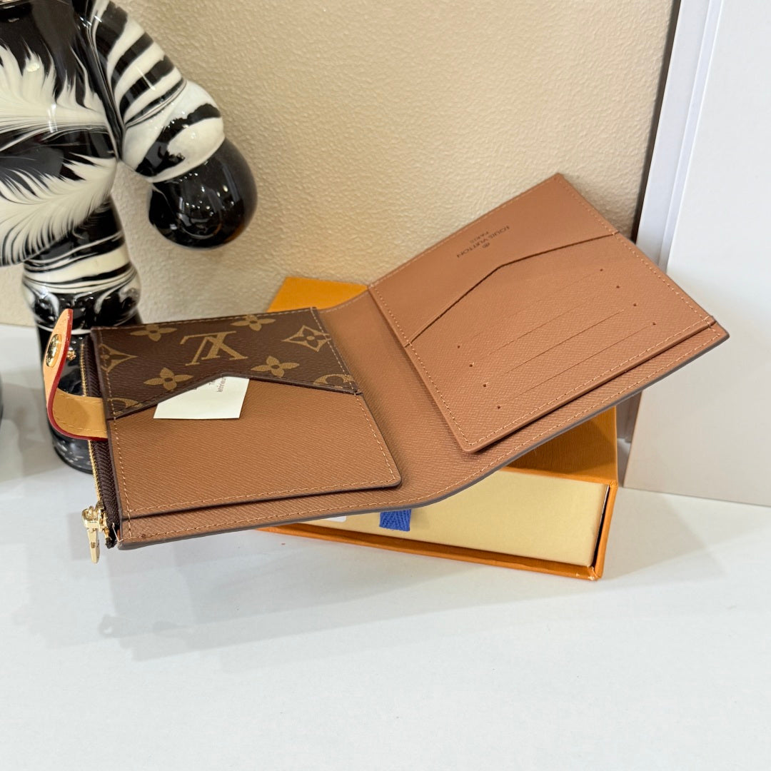 Clasp Passport Holder