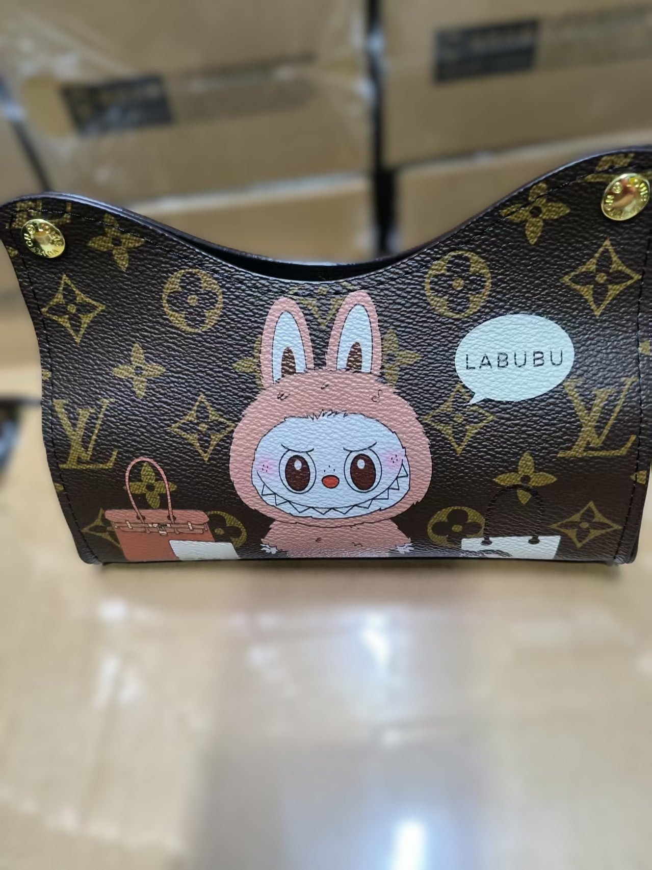 Tissue box