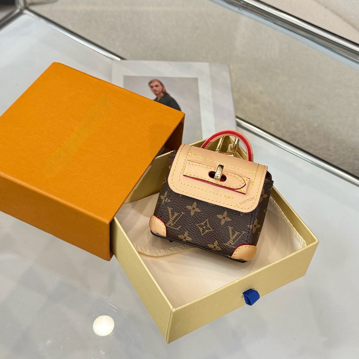 Tiny metis bag